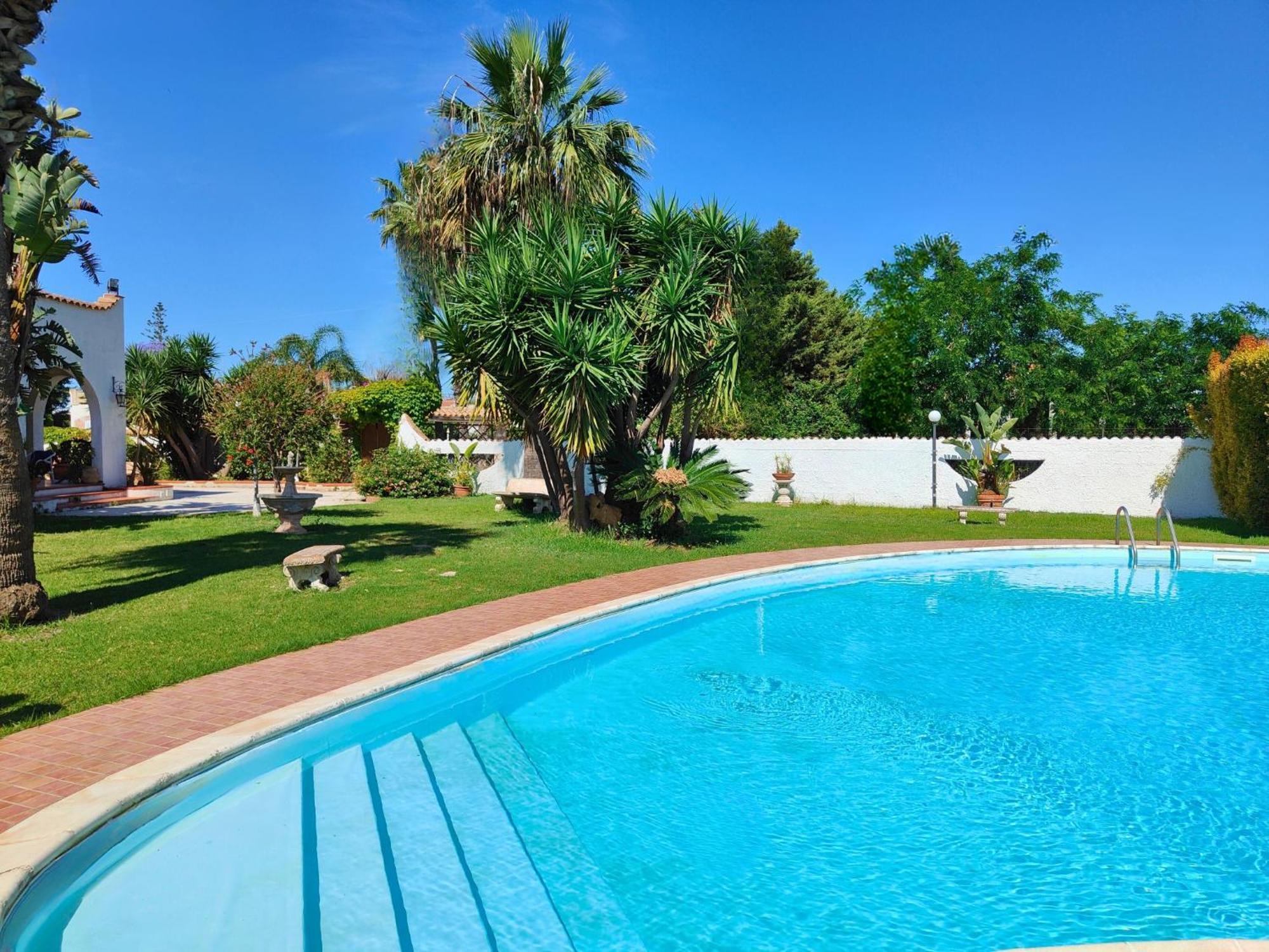 Villa Alfonsa, Fontane Bianche, Siracusa, Private Pool, 10Min From The Beach Exterior foto