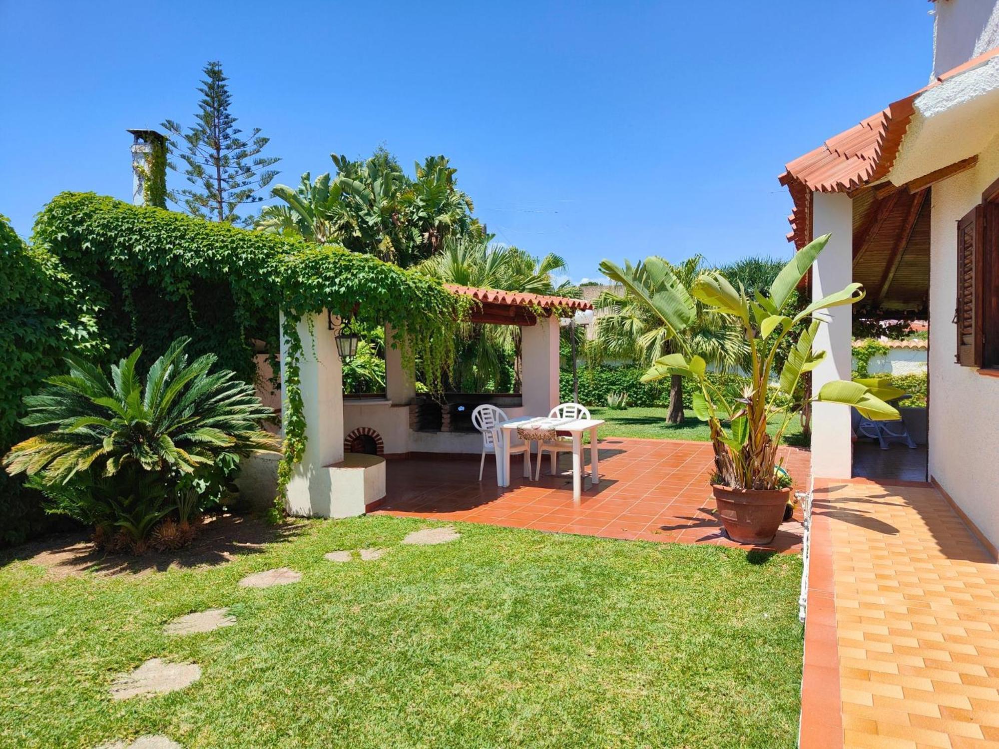 Villa Alfonsa, Fontane Bianche, Siracusa, Private Pool, 10Min From The Beach Exterior foto